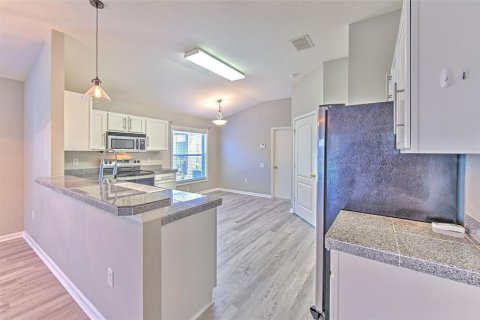 House in Wesley Chapel, Florida 3 bedrooms, 162.95 sq.m. № 1792693 - photo 30