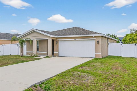 Villa ou maison à vendre à Kissimmee, Floride: 3 chambres, 162.02 m2 № 2142934 - photo 4