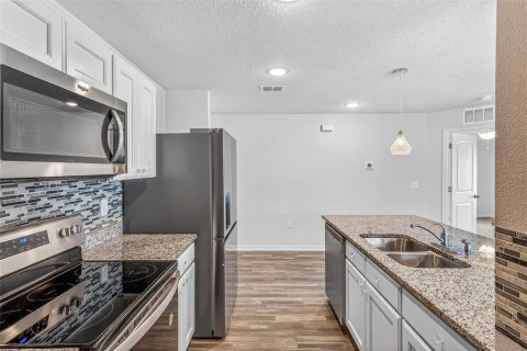 Villa ou maison à vendre à Kissimmee, Floride: 3 chambres, 162.02 m2 № 2142934 - photo 9