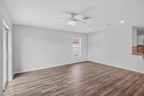 Villa ou maison à vendre à Kissimmee, Floride: 3 chambres, 162.02 m2 № 2142934 - photo 12