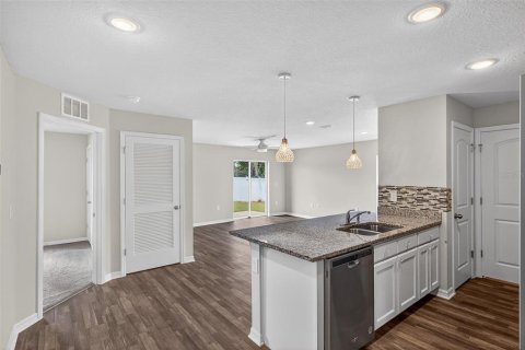 Villa ou maison à vendre à Kissimmee, Floride: 3 chambres, 162.02 m2 № 2142934 - photo 6