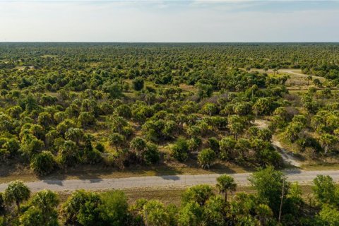 Land in North Port, Florida № 2195407 - photo 2