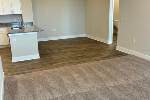 Appartement à louer à Mount Dora, Floride: 2 chambres, 116.13 m2 № 1908078 - photo 5