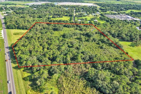 Commercial property in Okeechobee, Florida № 2244598