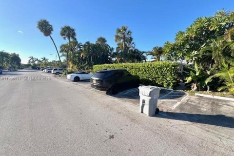 Villa ou maison à louer à Pompano Beach, Floride: 2 chambres, 106.84 m2 № 1993205 - photo 27