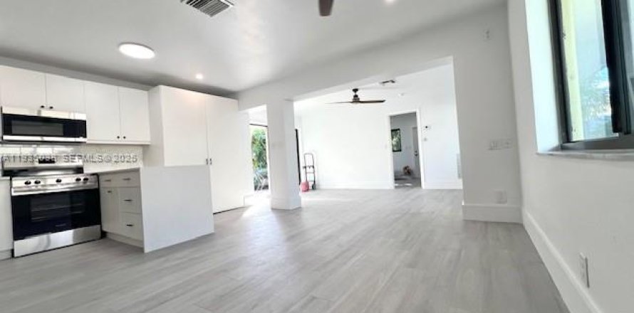 Villa ou maison à Pompano Beach, Floride 2 chambres, 106.84 m2 № 1993205