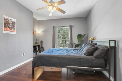 Condo in Temple Terrace, Florida, 1 bedroom  № 2396303 - photo 17