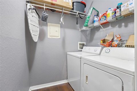 Condo in Temple Terrace, Florida, 1 bedroom  № 2396303 - photo 15