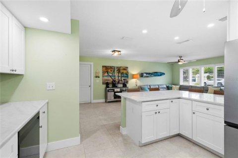 House in Ellenton, Florida 3 bedrooms, 172.52 sq.m. № 2157223 - photo 16