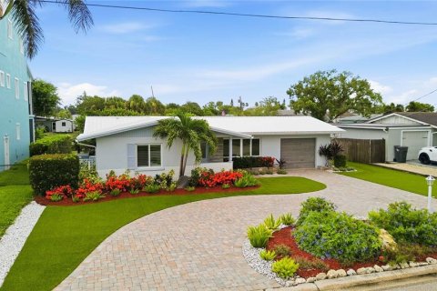 House in Ellenton, Florida 3 bedrooms, 172.52 sq.m. № 2157223 - photo 2