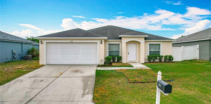 Casa en Lakeland, Florida 3 dormitorios, 159.98 m2 № 1659310