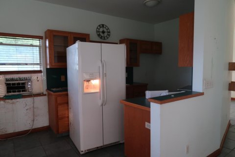 House in Miami, Florida 1 bedroom, 94.76 sq.m. № 1989614 - photo 7