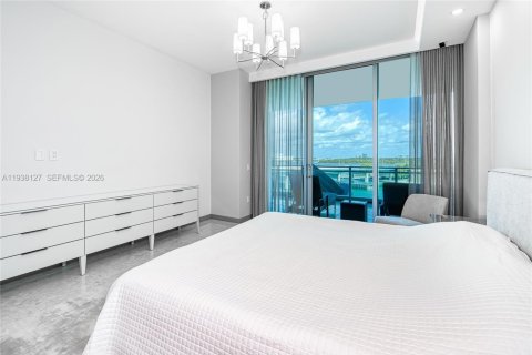 Купить кондоминиум в Бэл-Харбор, Флорида 2 спальни, 186.64м2, № 2053119 - фото 17