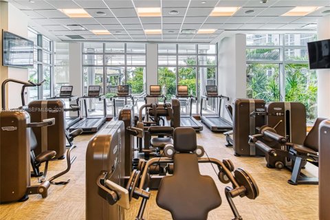 Купить кондоминиум в Бэл-Харбор, Флорида 2 спальни, 186.64м2, № 2053119 - фото 28