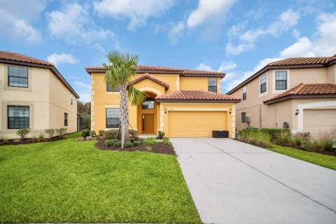House in Kissimmee, Florida 6 bedrooms, 267 sq.m. № 1675957 - photo 1
