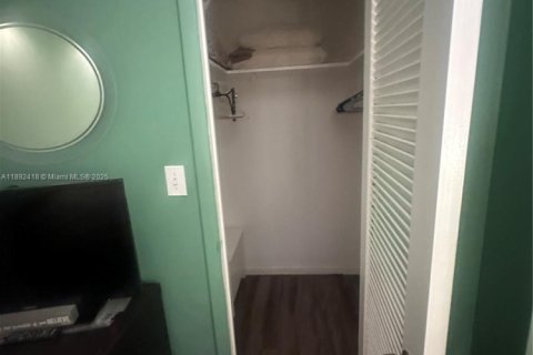Copropriété à vendre à Pompano Beach, Floride: 1 chambre, 72 m2 № 1946223 - photo 8