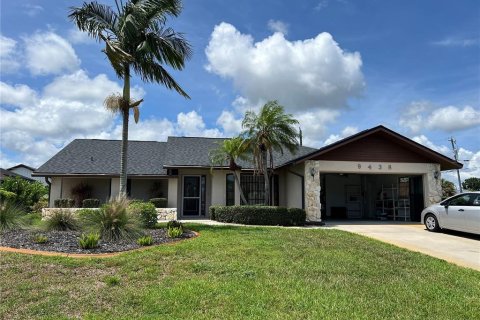 Villa ou maison à vendre à Englewood, Floride: 2 chambres, 157.84 m2 № 2199353 - photo 2
