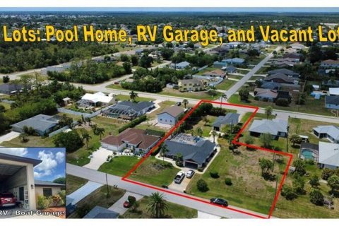 House in Englewood, Florida 2 bedrooms, 157.84 sq.m. № 2199353