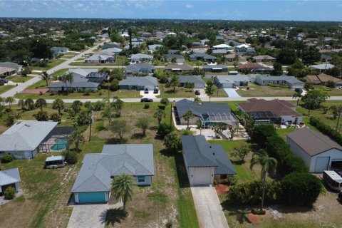 Villa ou maison à vendre à Englewood, Floride: 2 chambres, 157.84 m2 № 2199353 - photo 21