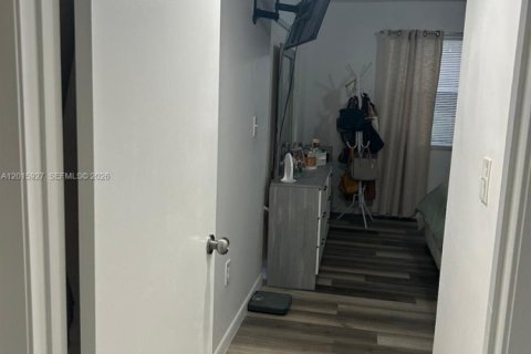 Apartamento en alquiler en Cutler Bay, Florida, 1 dormitorio, 75.53 m2 № 2085758 - foto 10