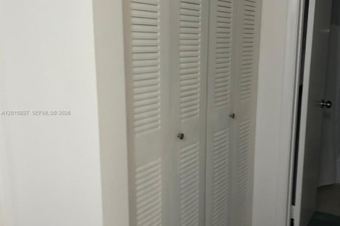 Apartamento en alquiler en Cutler Bay, Florida, 1 dormitorio, 75.53 m2 № 2085758 - foto 17
