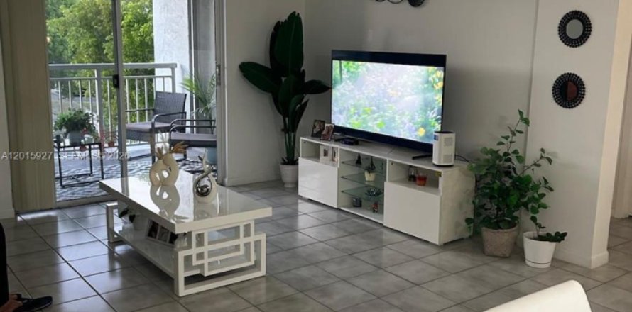 Apartamento en Cutler Bay, Florida 1 dormitorio, 75.53 m2 № 2085758