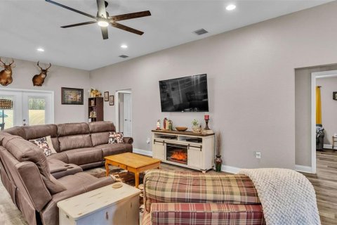 House in Mulberry, Florida 4 bedrooms, 250.74 sq.m. № 1902839 - photo 13