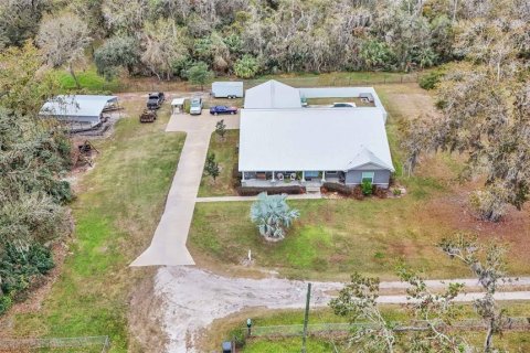 House in Mulberry, Florida 4 bedrooms, 250.74 sq.m. № 1902839 - photo 6