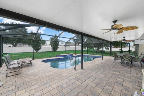 Villa ou maison à vendre à Winter Haven, Floride: 4 chambres, 263.47 m2 № 2399560 - photo 4