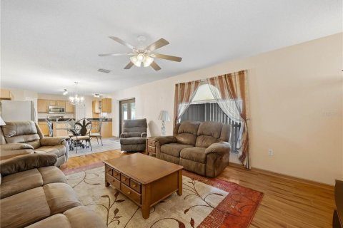 Villa ou maison à vendre à Winter Haven, Floride: 4 chambres, 263.47 m2 № 2399560 - photo 9