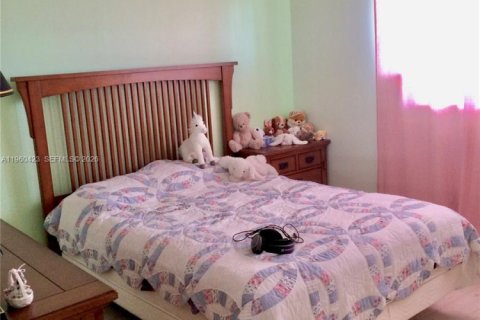 Copropriété à vendre à Hallandale Beach, Floride: 2 chambres, 101.45 m2 № 2024737 - photo 11