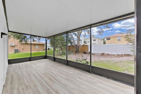 House in Brandon, Florida 4 bedrooms, 196.49 sq.m. № 2258523 - photo 26
