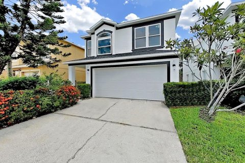 House in Brandon, Florida 4 bedrooms, 196.49 sq.m. № 2258523 - photo 27