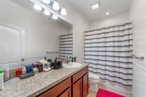 House in Gibsonton, Florida 3 bedrooms, 229.93 sq.m. № 1808401 - photo 18