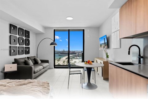Copropriété à vendre à Miami, Floride: 38.28 m2 № 2186165 - photo 3