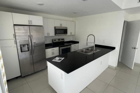 Купить таунхаус в Хомстед, Флорида 4 спальни, 133.22м2, № 1996250 - фото 4