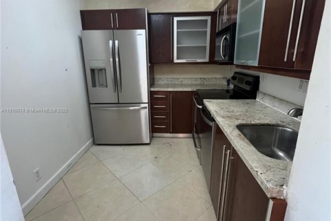 Copropriété à louer à Aventura, Floride: 2 chambres, 98.66 m2 № 1971028 - photo 5