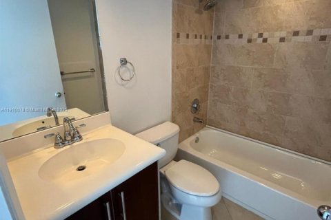 Copropriété à louer à Aventura, Floride: 2 chambres, 98.66 m2 № 1971028 - photo 11