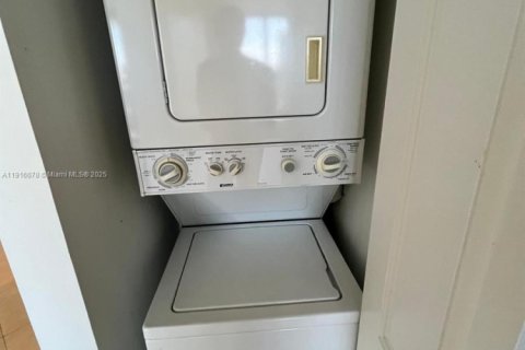 Copropriété à louer à Aventura, Floride: 2 chambres, 98.66 m2 № 1971028 - photo 13