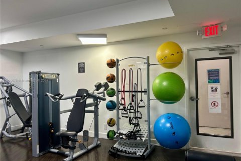 Copropriété à louer à Aventura, Floride: 2 chambres, 98.66 m2 № 1971028 - photo 23