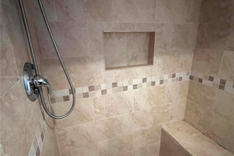 Copropriété à louer à Aventura, Floride: 2 chambres, 98.66 m2 № 1971028 - photo 8