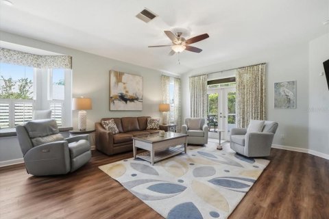 House in Lutz, Florida 3 bedrooms, 178.47 sq.m. № 2205268 - photo 21