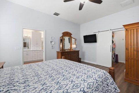 House in Lutz, Florida 3 bedrooms, 178.47 sq.m. № 2205268 - photo 24