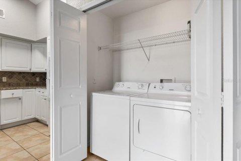 Condo in Sarasota, Florida, 1 bedroom  № 2387486 - photo 14