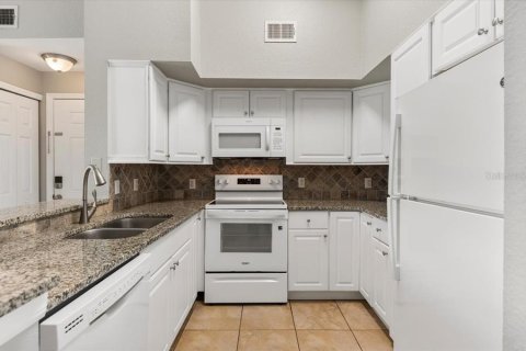 Condo in Sarasota, Florida, 1 bedroom  № 2387486 - photo 20