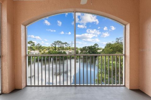 Condo in Sarasota, Florida, 1 bedroom  № 2387486 - photo 8