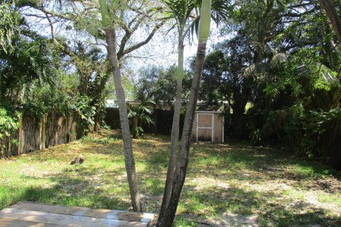 House in Hollywood, Florida 3 bedrooms, 119.29 sq.m. № 2086479 - photo 13