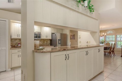 House in Sarasota, Florida 3 bedrooms, 177.35 sq.m. № 1884817 - photo 14