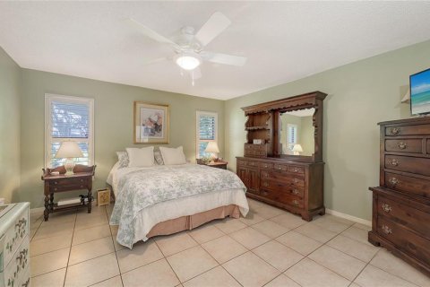 House in Sarasota, Florida 3 bedrooms, 177.35 sq.m. № 1884817 - photo 20