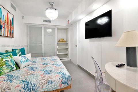 Condominio en alquiler en Hollywood, Florida, 2 dormitorios, 84.08 m2 № 2039892 - foto 12